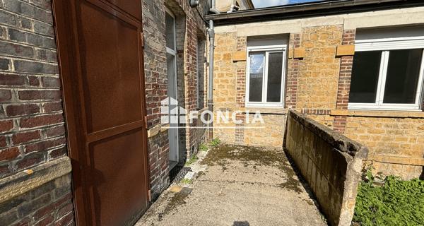Location Appartement 4 pièces 116.15 m² - Charleville-mézières 08000