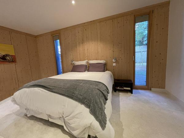 Couëron - Belle Maison d'Architecte de 200 m² + 2 ème maison de 65 m²(revenu Airbnb de 20 000 €/an) à 4 minutes de la Gare