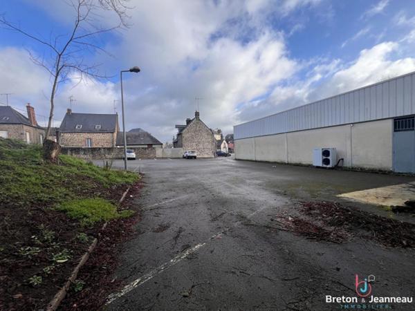 LOCAL COMMERCIAL 560 M²