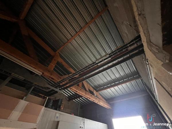 LOCAL COMMERCIAL 560 M²