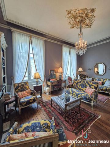 Hôtel particulier Belle Époque - Coeur historique de Mayenne