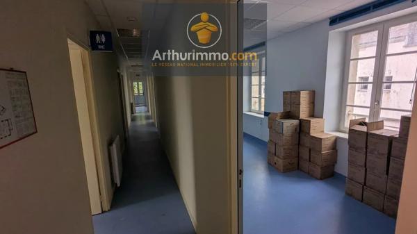 Vente                                                      Immeuble
                        
                                         600 m2                     à Josselin
