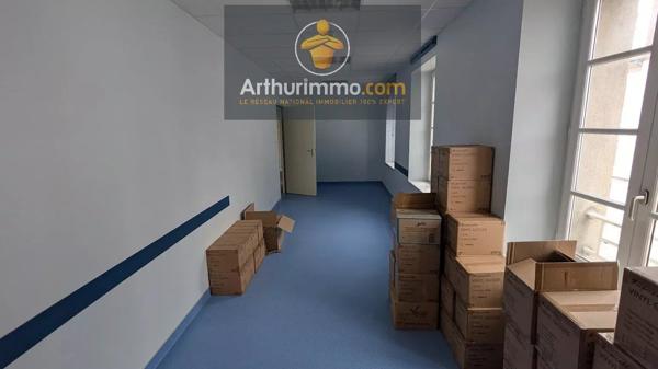Vente                                                      Immeuble
                        
                                         600 m2                     à Josselin