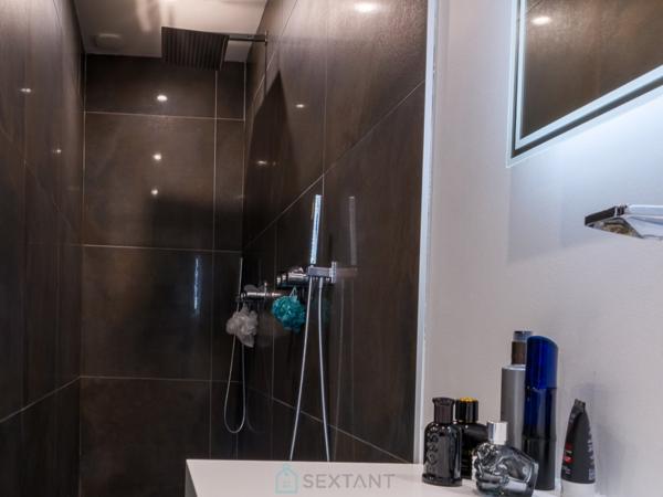 ISTRES - Somptueuse VILLA dArchitecte   300m²   Vue Panoramique  Deux Piscines  200m de la plage