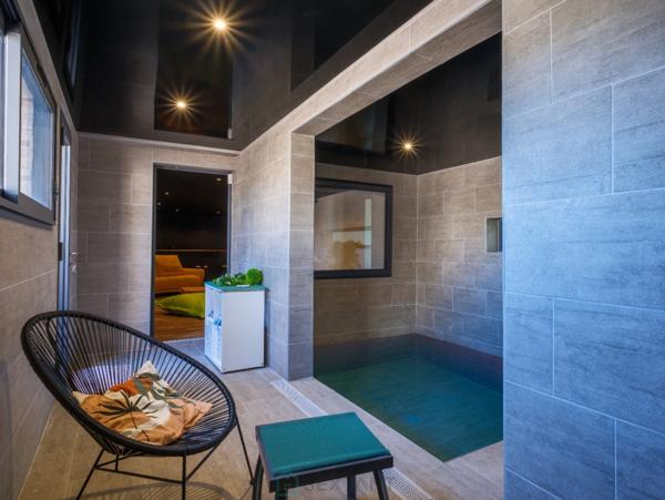 ISTRES - Somptueuse VILLA dArchitecte   300m²   Vue Panoramique  Deux Piscines  200m de la plage