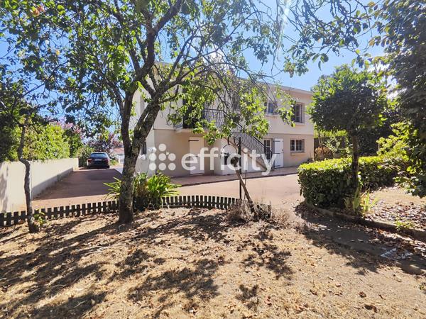 Maison
         6 pièces
        - 167 m² 265 000 € *
