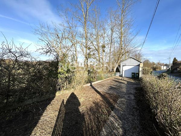 CHARMANTE MAISON 66 M² 3 CHAMBRES VUE SUR LES CHAMPS SUR LA COMMUNE DE LUCAY LE MÄLE (INDRE 36)