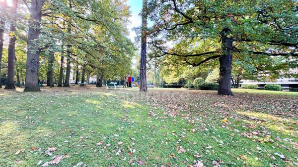 Dpt Yvelines (78), à vendre VERSAILLES appartement T5 110 m2