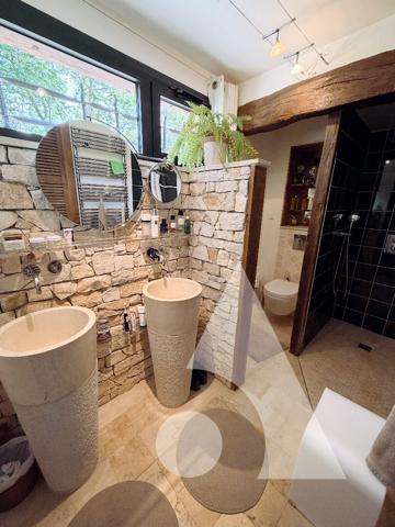 Maison 12 pièces 265.75 m2