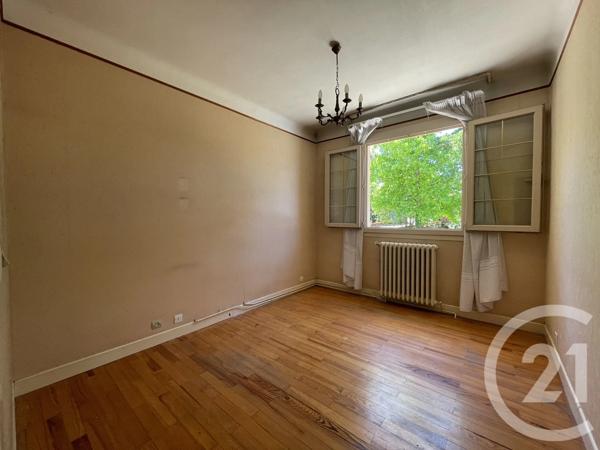Maison à vendre  5 pièces - 115 m 2   BEAUZELLE  - 31