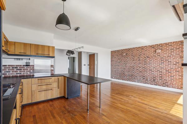 Beau T3 de 63m² avec loggia au dernier étage à Lyon 3è