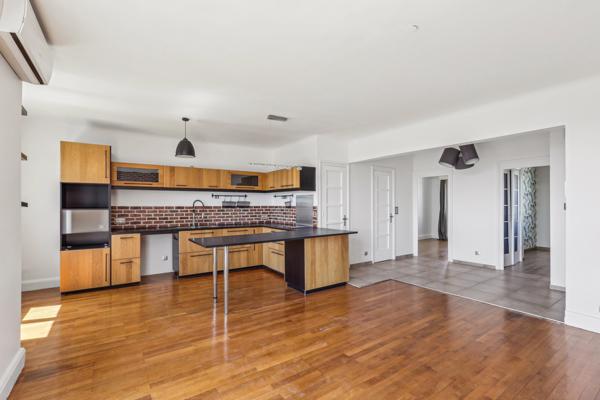 Beau T3 de 63m² avec loggia au dernier étage à Lyon 3è