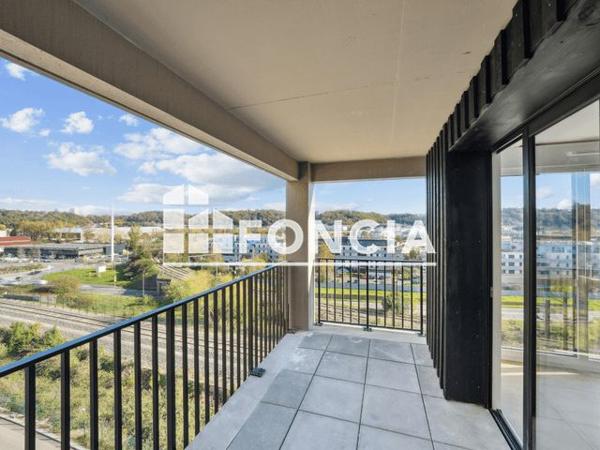 Location Appartement 2 pièces 51.8 m² - 194 / 196 RUE DES QUEYRIES Bordeaux 33100