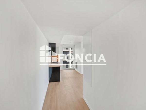 Location Appartement 2 pièces 51.8 m² - 194 / 196 RUE DES QUEYRIES Bordeaux 33100