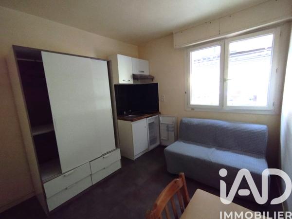 Location studio 11 m² Antony