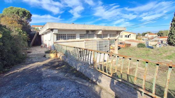 Marseille (13015) Hangar de 400 m2 avec belle hauteur