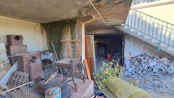 Marseille (13015) Hangar de 400 m2 avec belle hauteur