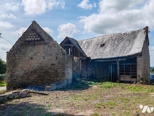 2380 - ANCIEN CORPS DE FERME A RENOVER ENTIÈREMENT AVEC DEPENDANCES SUR TERRAIN 1248M²