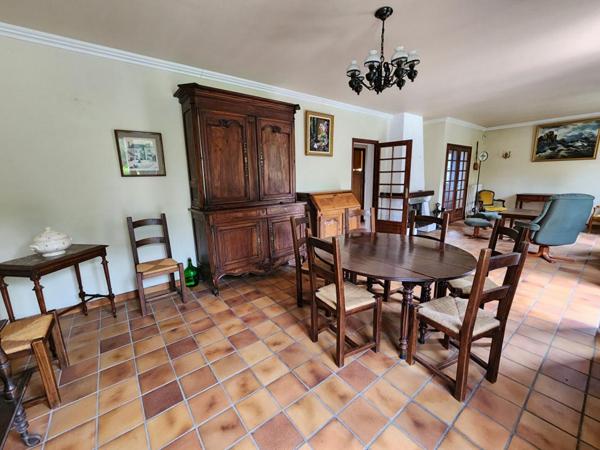 Maison Joue Les Tours 7 pièce(s) 216 m2