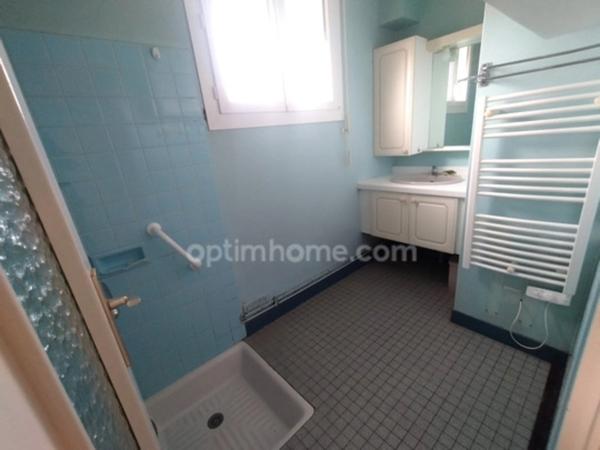 L'AIGUILLON SUR MER 85460 A 2 PAS DU MARCHE MAISON PLAIN PIED AVEC GITE ET DEPENDANCES SUR 994M² A BATIR