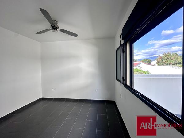A vendre - Beau F4 Duplex - Plein coeur de Saint Paul - 2 parkings