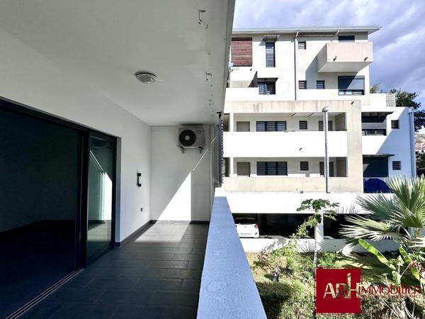 A vendre - Beau F4 Duplex - Plein coeur de Saint Paul - 2 parkings