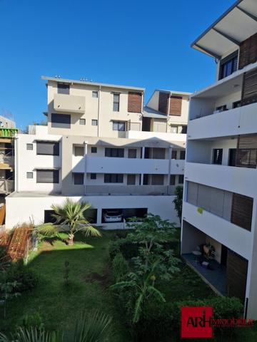 A vendre - Beau F4 Duplex - Plein coeur de Saint Paul - 2 parkings
