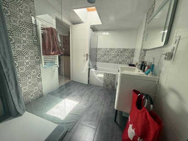 Maison à louer, sur la commune de Vénérand, 76m².