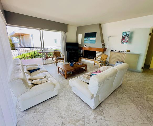 Cap Ferret, vue bassin & port de La Vigne, très belle villa d’architecte, 190 m2, 6 chambres, 6 salles d’eau, grand garage, grande piscine, sur belle parcelle de 1800 m2 environ