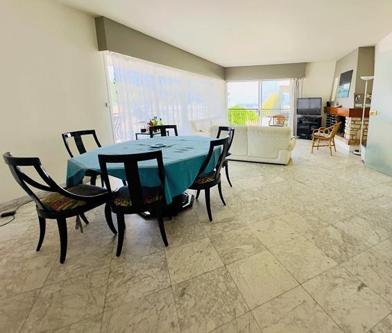 Cap Ferret, vue bassin & port de La Vigne, très belle villa d’architecte, 190 m2, 6 chambres, 6 salles d’eau, grand garage, grande piscine, sur belle parcelle de 1800 m2 environ