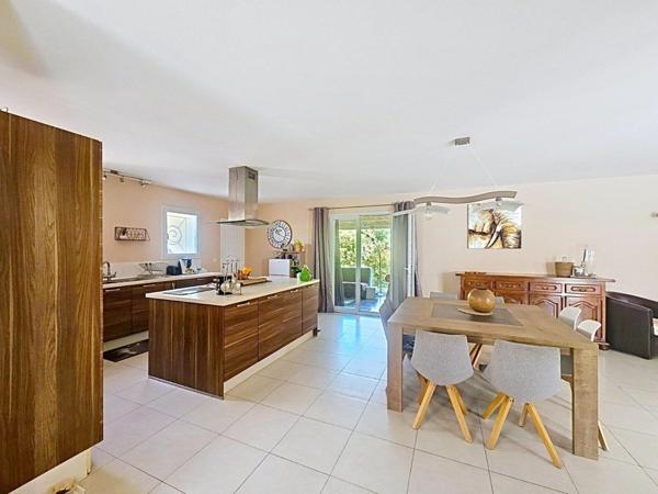 Villa Coup de Cœur à Puget-sur-Argens – 4 pièces, 160 m² de pur bonheur !