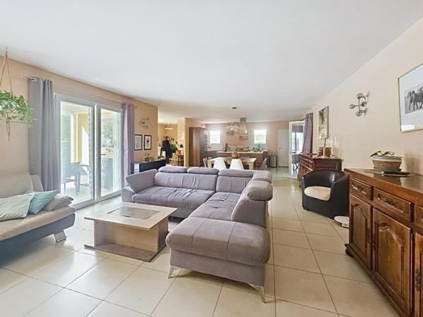 Villa Coup de Cœur à Puget-sur-Argens – 4 pièces, 160 m² de pur bonheur !