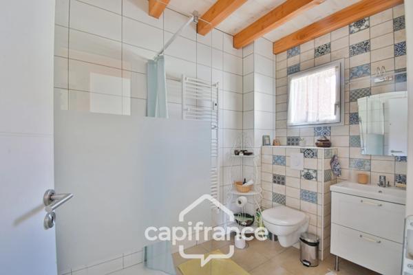 Propriété avec gîtes et chambres d’hôtes dans dépendances séparées et Maison bressane rénovée de 140 m² – Terrain 4374 m² –LOUHANS (71500)