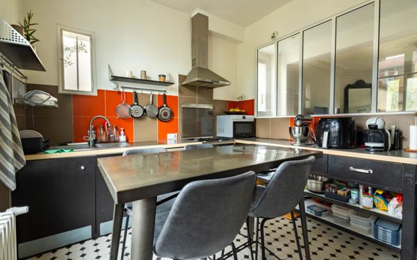 Maison à vendre    6 pièces • 170 m2 Le Raincy