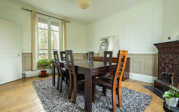 Maison à vendre    6 pièces • 170 m2 Le Raincy