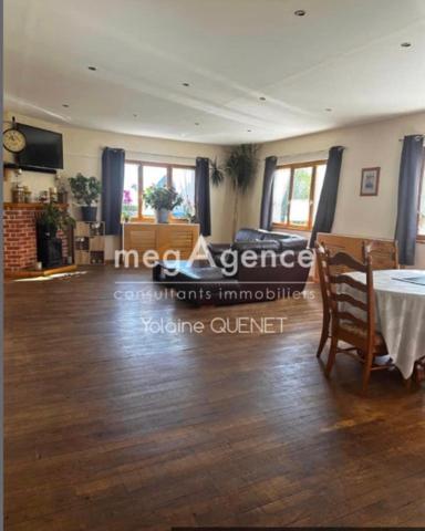 Immeuble à LACAPELLE-BARRES, 15230 - 355m²