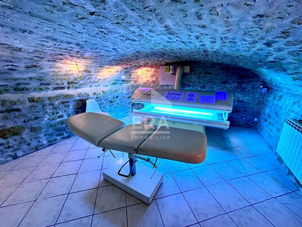 Ensemble immobilier : Maison + local 203 m2 centre Château Landon