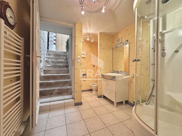 Ensemble immobilier : Maison + local 203 m2 centre Château Landon