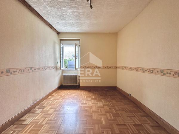 Ensemble immobilier : Maison + local 203 m2 centre Château Landon