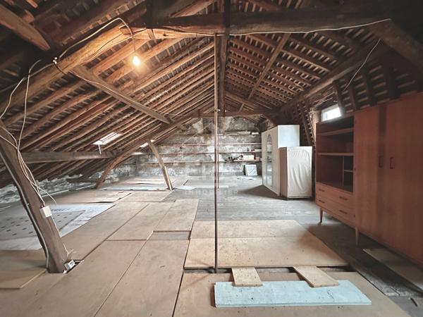 Ensemble immobilier : Maison + local 203 m2 centre Château Landon