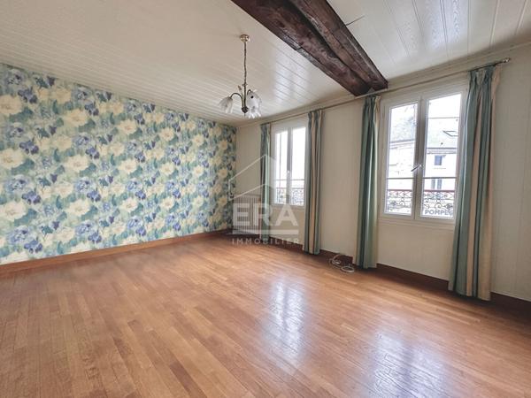 Ensemble immobilier : Maison + local 203 m2 centre Château Landon