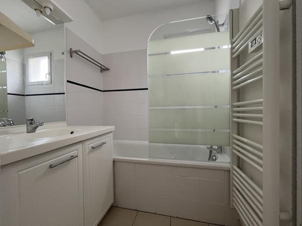 Appartement 145 800 € Tonnay-Charente 3 p 54,8 m² DPE D