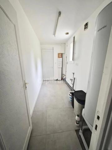 Maison de caractère avec piscine sur terrain arboré de 2452 m² JUGEALS NAZARETH (19)