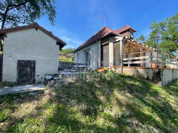 Maison de caractère avec piscine sur terrain arboré de 2452 m² JUGEALS NAZARETH (19)