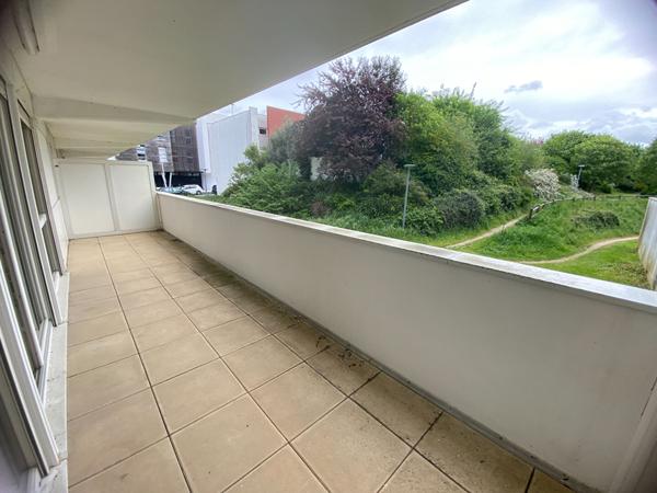 Appartement 2 pièce(s) 42 m2 , Terrasse ,ascenseur, et Garage , La rochelle Appartement 2 pièce(s) 42 m2 , Terrasse ,ascenseur, et Garage , La rochelle