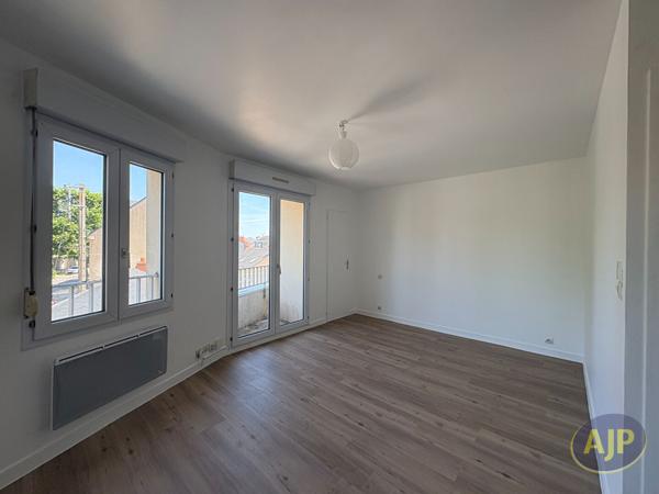 Location appartement Nantes : 445 € - AJP Immobilier Nantes Ouest