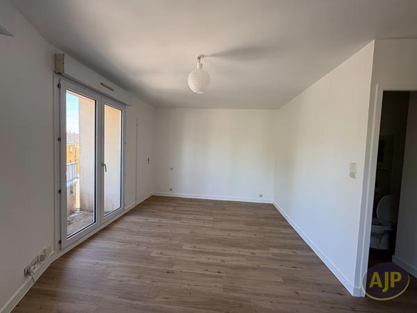 Location appartement Nantes : 445 € - AJP Immobilier Nantes Ouest