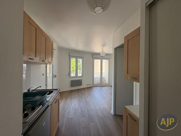 Location appartement Nantes : 445 € - AJP Immobilier Nantes Ouest