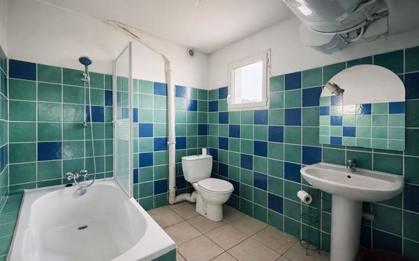 Appartement à vendre    2 pièces • 43,70 m2 Clichy-sous-Bois