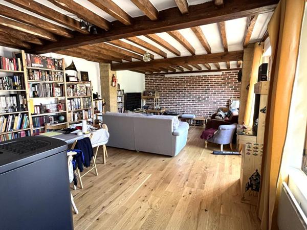 PROCHE GISORS Longère 4 chambres 110 M2